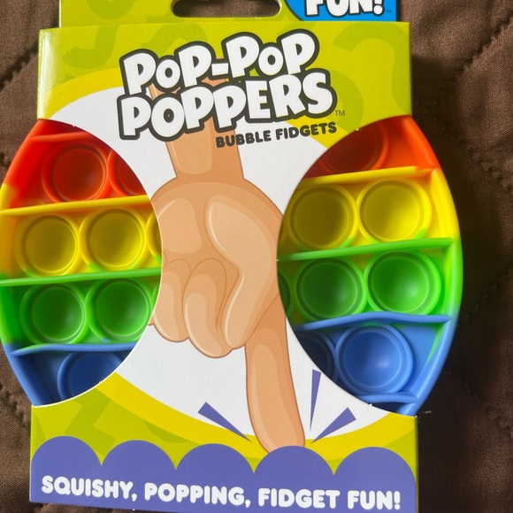 Big Time Toys - Pop-Pop Poppers - Picture 2 of 3